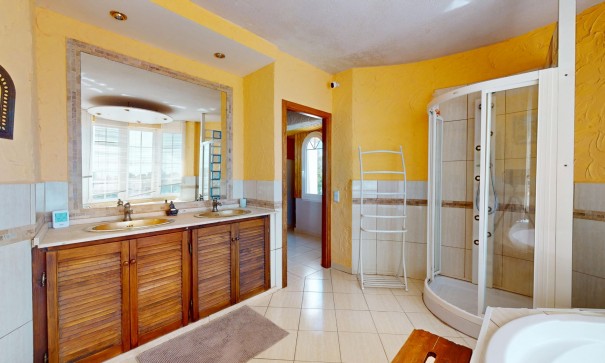 Sale - Detached Villa -
Orihuela Costa - La Zenia