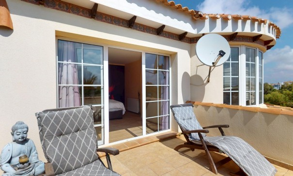 Sale - Detached Villa -
Orihuela Costa - La Zenia