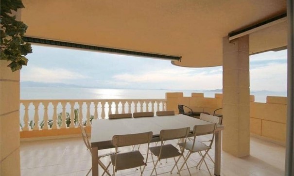 Venta - Apartamento piso -
La Manga del Mar Menor