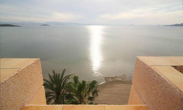 Venta - Apartamento piso -
La Manga del Mar Menor