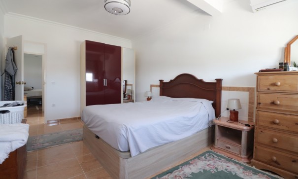 Sale - Town house -
Torrevieja - Torretas