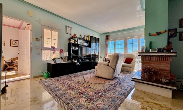 Sale - Town house -
Orihuela - Villamartin