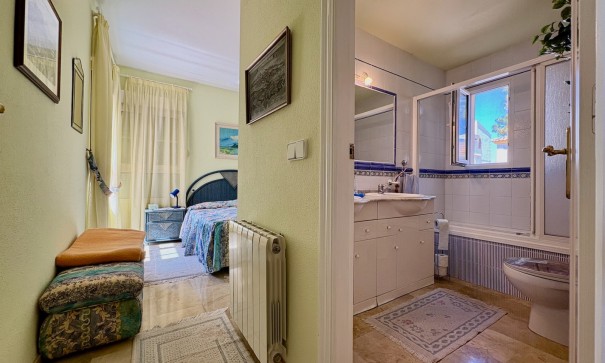 Sale - Town house -
Orihuela - Villamartin