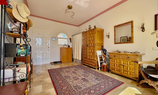 Sale - Town house -
Orihuela - Villamartin