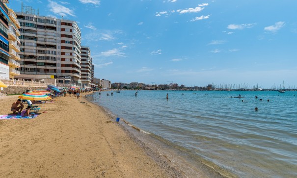 Återförsäljning - Lägenhet lägenhet -
Torrevieja