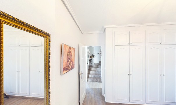 Videresalg - Fritliggende villa -
Pinar de Campoverde