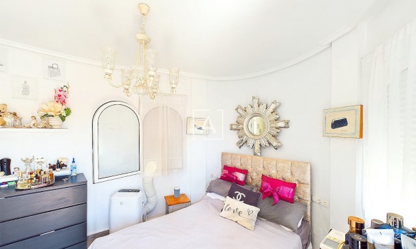 Videresalg - Fritliggende villa -
Pinar de Campoverde