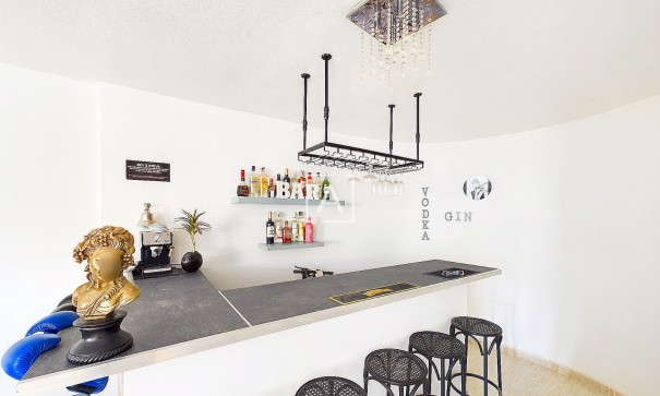 Videresalg - Fritliggende villa -
Pinar de Campoverde