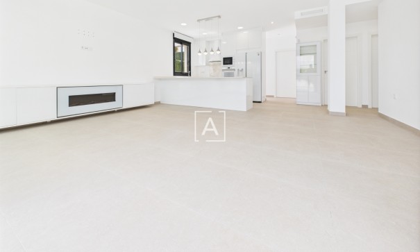 Venta - Chalet Independiente -
Pinar de Campoverde