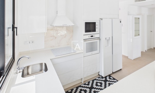 Venta - Chalet Independiente -
Pinar de Campoverde