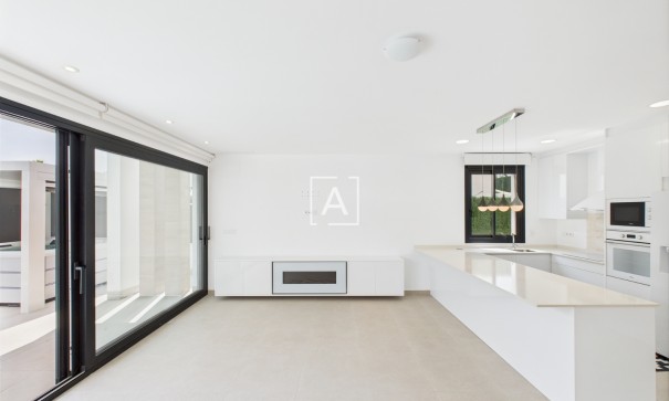 Venta - Chalet Independiente -
Pinar de Campoverde