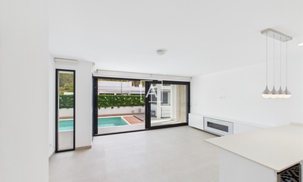 Venta - Chalet Independiente -
Pinar de Campoverde