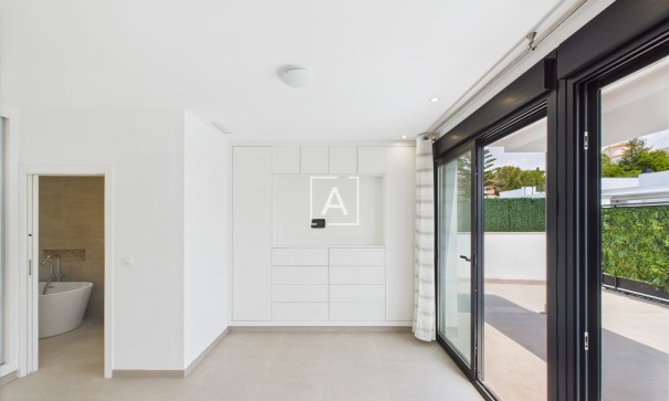 Venta - Chalet Independiente -
Pinar de Campoverde