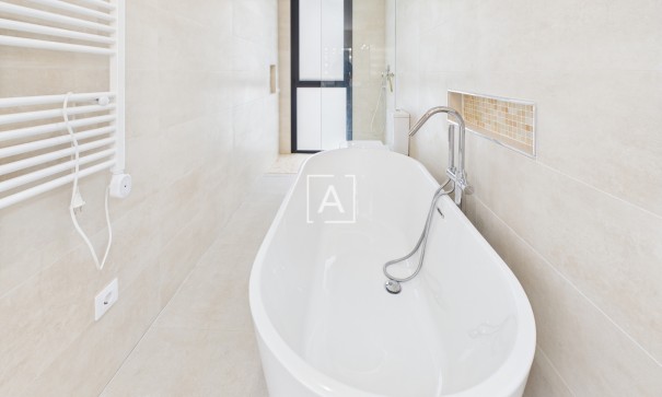 Venta - Chalet Independiente -
Pinar de Campoverde