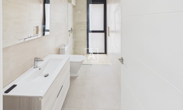 Venta - Chalet Independiente -
Pinar de Campoverde