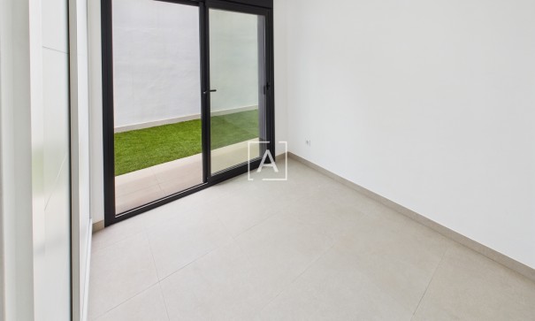 Venta - Chalet Independiente -
Pinar de Campoverde