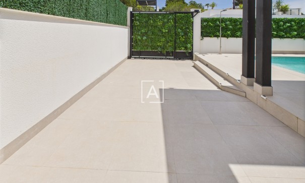 Venta - Chalet Independiente -
Pinar de Campoverde