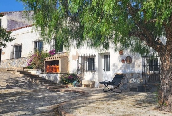 Sale - Finca Country Property -
La Romana