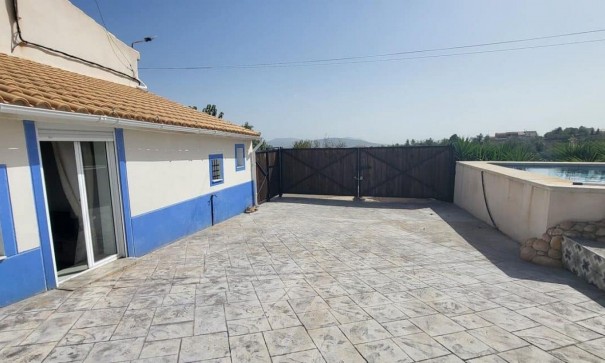 Återförsäljning - Finca lantlig egendom -
Raspay-Murcia