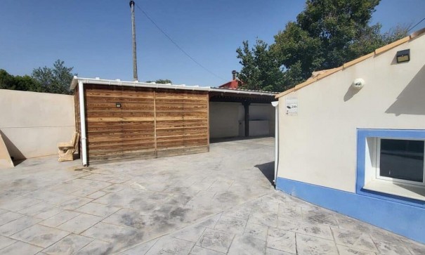 Återförsäljning - Finca lantlig egendom -
Raspay-Murcia