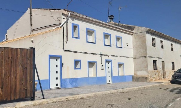 Återförsäljning - Finca lantlig egendom -
Raspay-Murcia