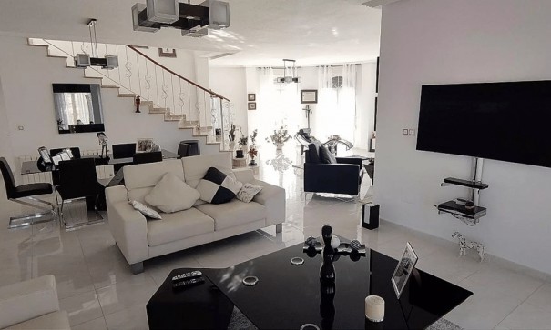 Sale - Detached Villa -
Pinoso