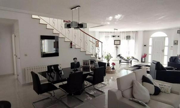 Sale - Detached Villa -
Pinoso