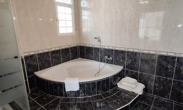 Sale - Detached Villa -
Pinoso