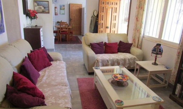 Herverkoop - Finca Landelijk pand -
La Romana