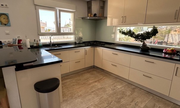 Sprzedaż - Willa wolnostojąca -
Ciudad Quesada - Rojales - Rojales