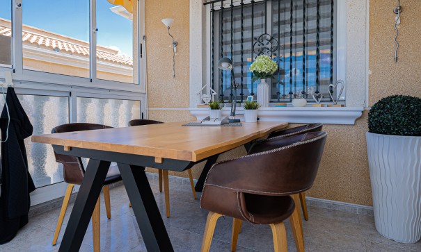 Sale - Detached Villa -
Villamartín - Montegolf