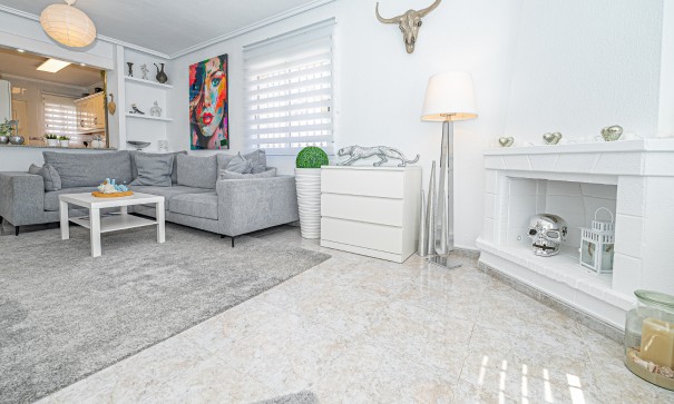 Sale - Detached Villa -
Villamartín - Montegolf