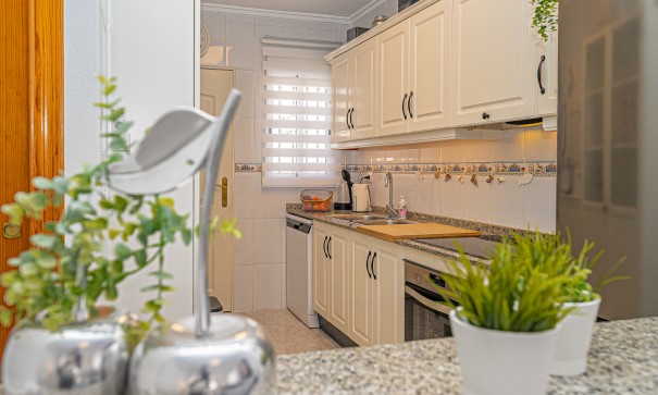 Sale - Detached Villa -
Villamartín - Montegolf