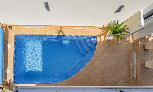 Sale - Detached Villa -
Villamartín - Montegolf