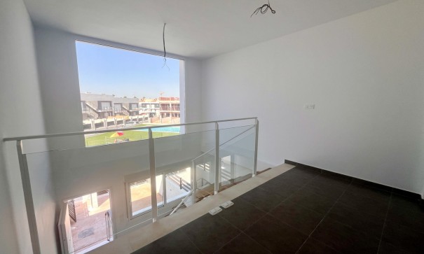 Venta - Casa de pueblo -
Gran Alacant