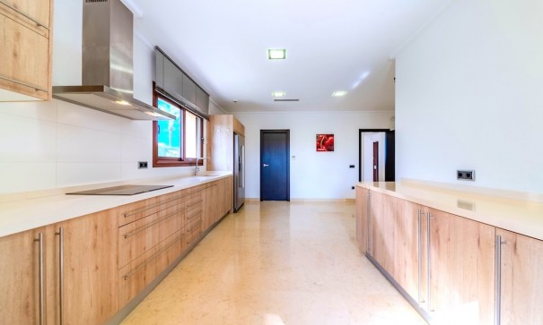 Återförsäljning - Fristående villa -
Cabo Roig