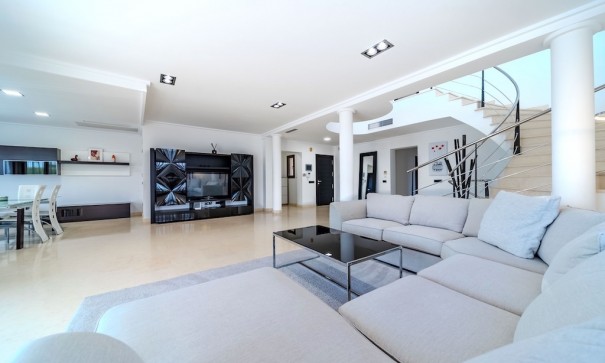 Återförsäljning - Fristående villa -
Cabo Roig