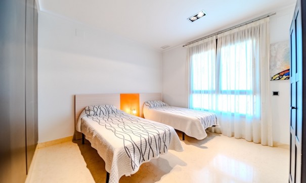 Återförsäljning - Fristående villa -
Cabo Roig