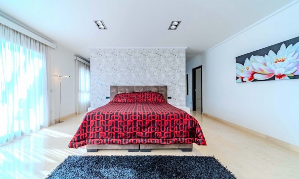 Återförsäljning - Fristående villa -
Cabo Roig