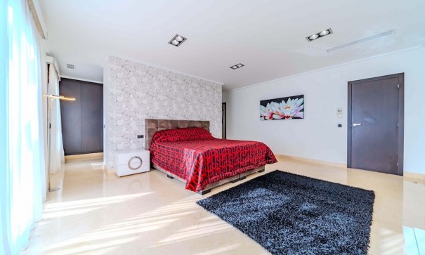 Återförsäljning - Fristående villa -
Cabo Roig