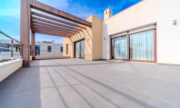 Återförsäljning - Fristående villa -
Cabo Roig