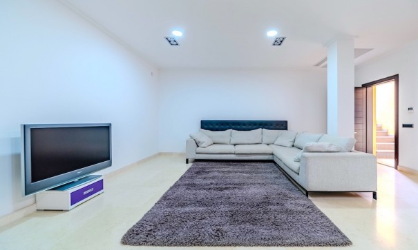 Återförsäljning - Fristående villa -
Cabo Roig