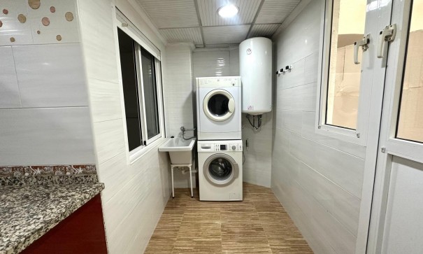 Videresalg - Lejlighed lejlighed -
Torrevieja - Playa del cura