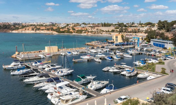 Sale - Town house -
Orihuela Costa - La Zenia