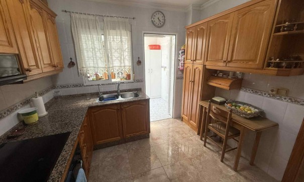 Resale - Stadthaus -
Almoradí