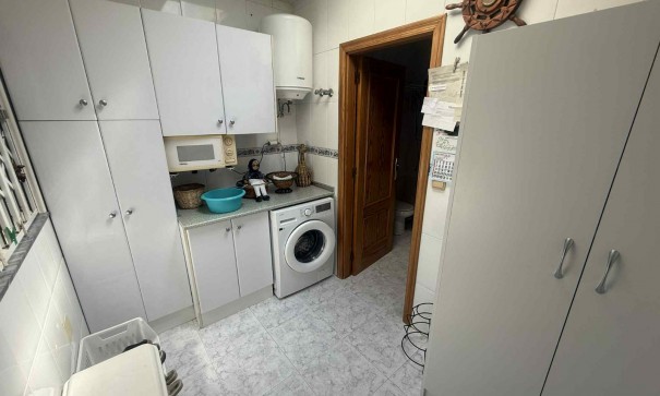 Resale - Stadthaus -
Almoradí