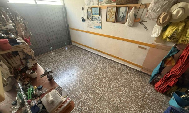 Resale - Stadthaus -
Almoradí