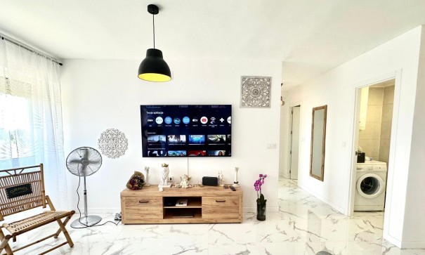 Sale - Apartment Flat -
Torrevieja - Punta prima