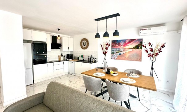 Sale - Apartment Flat -
Torrevieja - Punta prima