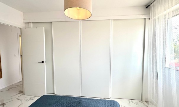 Sale - Apartment Flat -
Torrevieja - Punta prima